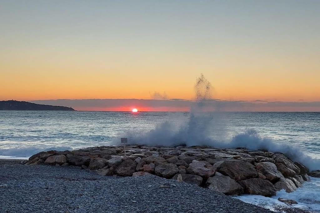 Nice Promenade Des Anglais Vue Mer Ngoại thất bức ảnh